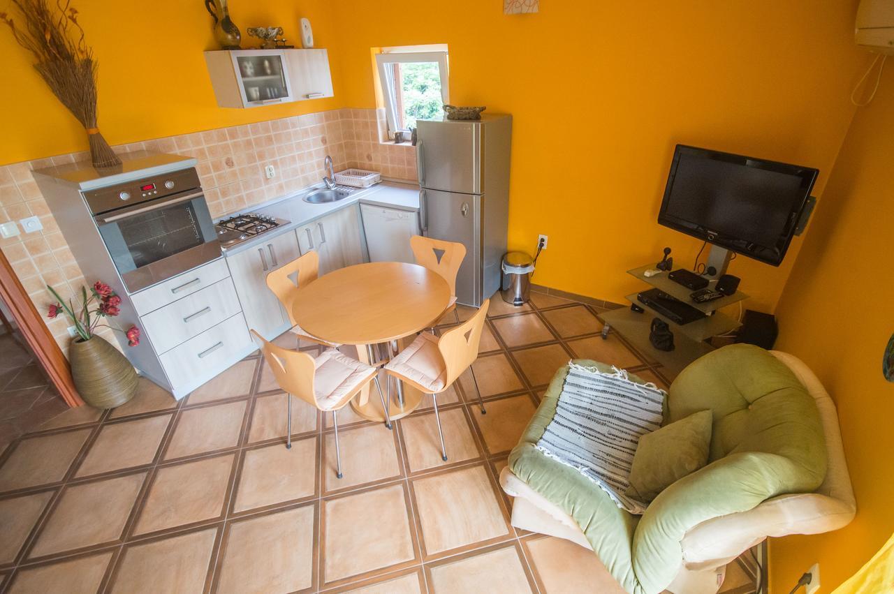 Apartments Cukovic 리산 외부 사진